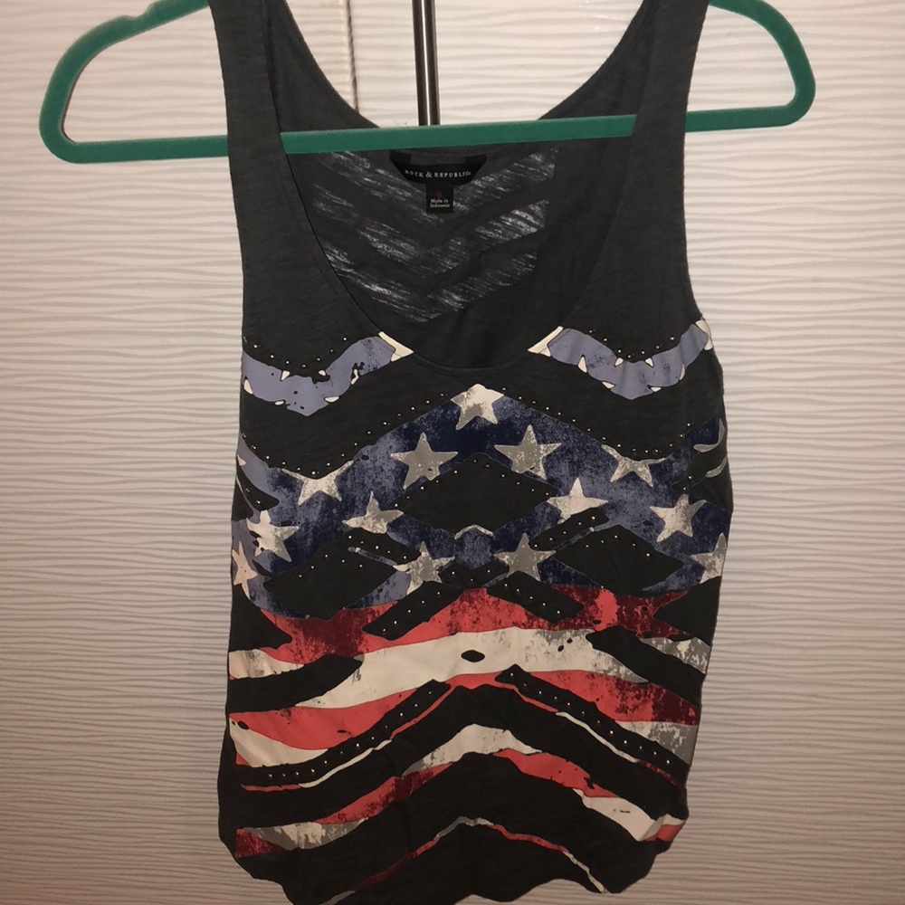 grey tank with american flag pattern